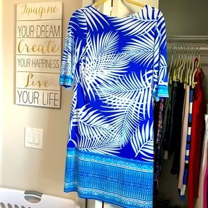 ❌ SOLD ❌ Form fitting dress